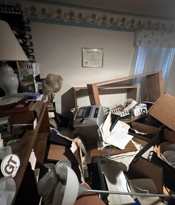 Hoarding Cleanout Services